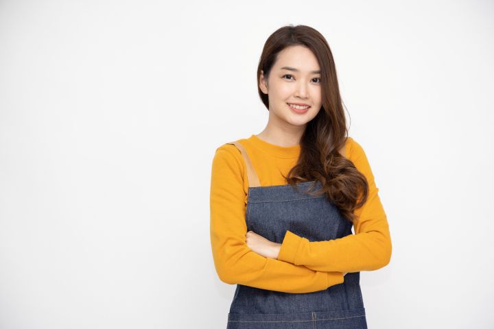 タイ　女性　料理